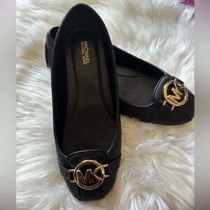 Michael Kors loafers/ flats!